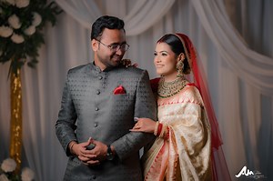 24K views · 318 reactions | Pranto & Troyie Reception Cinematography By Tanvir AM Shadow Photography For any Kind of a query, contact Or Inbox Us. Cell - 01750-579006 You Can also follow Us at..... Instagram : #am_shadow Lyrics - https://www.youtube.com/watch?v=9QpmsrYO4cc Tainu Khabar Nahi - Arijit Singh | Munjya | Sharvari, Abhay Verma| Sachin-Jigar,Amitabh B | Lyrical | AM Shadow PhotoGraphy | Facebook