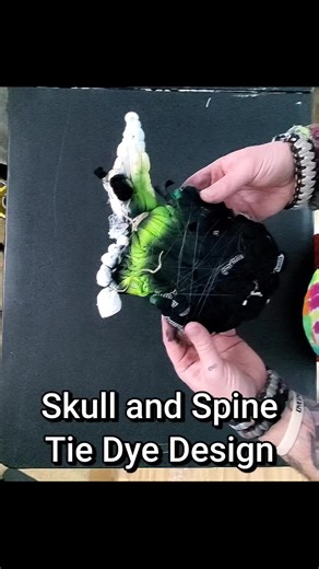 Skull and Spine Tie Dye Design #timelapse #art #tiedye #color #skull