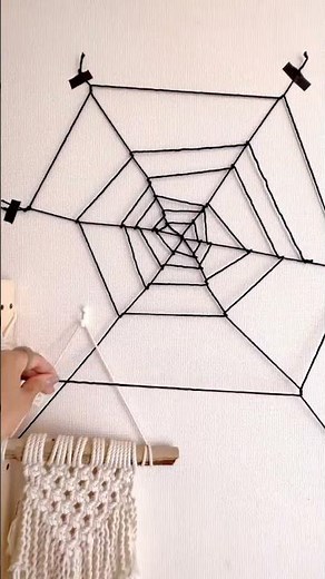 【Halloween DIY】How to make Spider web with yarn 蜘蛛の巣の作り方 #shorts #diycrafts