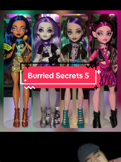 Exploring Buried Secrets 5 in Monster High Dolls