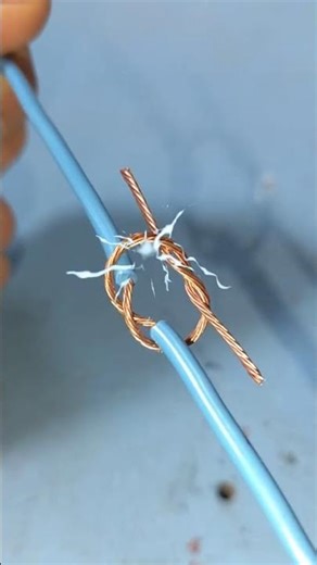 Useful Tricks from a Veteran Electrician on Twisting Stranded Wires Like a promise ترفند یک برقکار