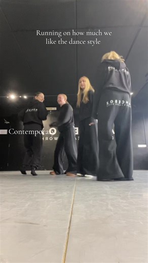 Dance Box Moves with Ruby, Darcey, and Sophia