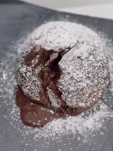 Tortini al cuore caldo in friggitrice ad aria