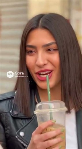 أضحك هههههه ليش كذا الناس يطالعون فينا