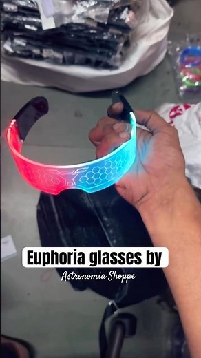 Concert eyeglasses by Astronomia | 7 changeable colours on both sides #shaadi #wedding #weddingideas