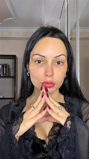 611 reactions · 13 comments | Bora de dicas que vão salvar sua make  @toquespecialmake Os produtos que usei têm alta pigmentação, qualidade profissional e deslizam sobre a pele com facilidade, deixando aquele toque especial que transforma qualquer produção.  Perfeitos pra você arrasar e deixar sua sexta simplesmente incrível!  #tutorial #dicas #make | _brunaluizamakeup | Facebook