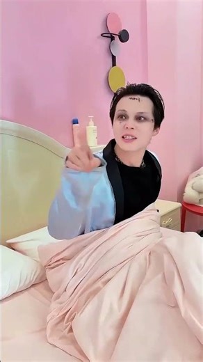 सफेद परितंत्र और काला परितंत्र क्यों लड़ रहे हैं। #superman #funny #shorts