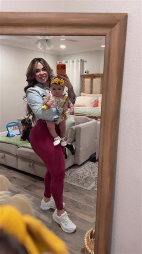 The best accessory ..❤️❤️❤️ #mila #mami #chumami #target leggings