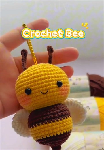 Easy Crochet Bee Tutorial for Beginners