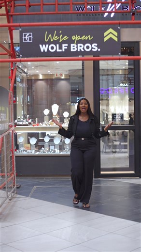 Visit Gateway and unbox the joy of giving! Whether you're gifting yours truly or someone special, Gateway has the latest trends, from fashion 🧥 to jewellery 💍 and self-care, we have something for everyone. Add a touch of elegance to your presents with our free wrapping service 🎁 Short on time and ideas, give the gift of choice with a Gateway Gift Card 😉 Gateway Micro-Derma Aesthetics Slimming & Skin Clinic Foschini Wolf Brothers Jewellers #Gateway #GatewayWorld #MicroDermaAesthetics #ItsFrom