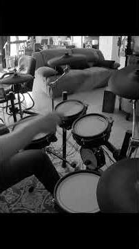 Heavy hitting Tool drum intro #drums #drummer #tool #drumperformance #metal