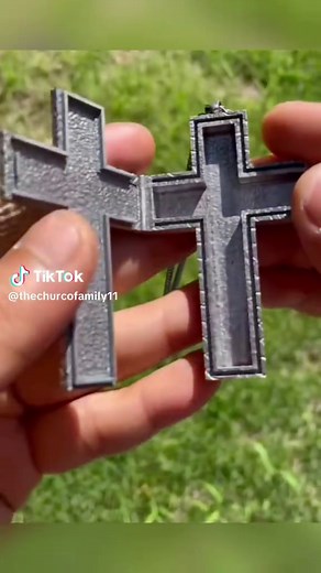 Squid Game Season 2: Thanos Hidden Storage Necklace