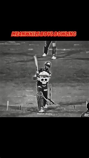 GIRLS BOWLING VS BOYS BOWLING 🦁☠️ #cricket #explore #foryou #viral #trending #jaspritbumrah #edits