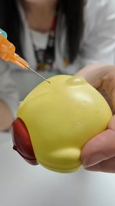 Un científico español cambió el futuro… y casi nadie lo sabe Exiliado y sin marketing, descubrió cómo fabricar ARN Décadas después, permitió las vacunas que frenaron la COVID-19 Su nombre apenas se pronuncia. Quizá va siendo hora de recordarlo #ciencia #historia #medicina #vacunas #genios | La Traumatóloga Geek