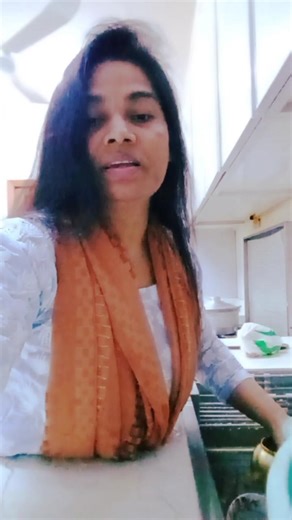 সৌদি মহিলারা কাজের মেয়েদের সাথে #shortvideo