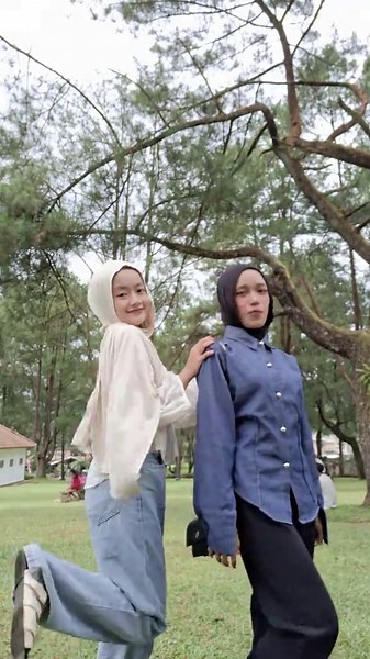 outfit check lagii bestt komenn ya kalian tim pashmina apa, viscose or kaos?? #pashmina #golaga #4u #hijabstyle #outfit