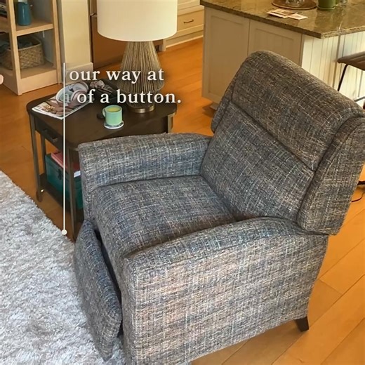 A La-Z-Boy® Recliner comfortably fits your space and your style. ​It’s especially fit for all your next-level lounging. | La-Z-Boy
