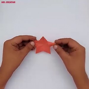9.9K views · 172 reactions | How To Make Simple 3D Paper Stars | Christmas Decoration | Christmas Star | Easy paper Star - DIY #PaperChristmasStar #ChristmasDecorations #ChristmasStar | Mr. Creator | Facebook