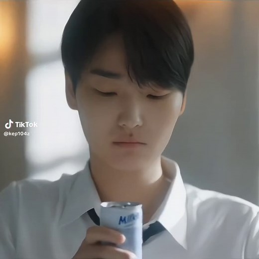 Pyramid Game GL Drama: Bona WJSN & Lee Juyeon Kiss Scene