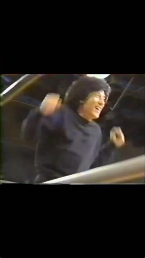 Jackie Chan and Ucchan have fun in a backflip contest in the ring