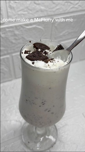 i made an oreo mcflurry at home & it HIT 😭🍪