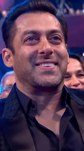 Bahut jatate ho pyar humse 🥰 Indian idol stage show #alamgirh11 #trending #fbreels #shorts #foryou #trendingreels #viral | Alamgir Hossain