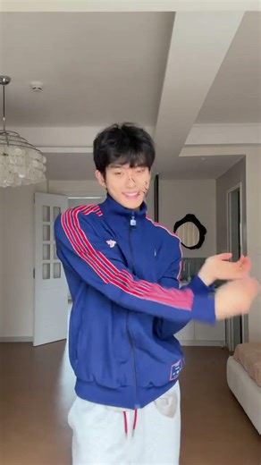 Impressive Slow Motion Jump That's It Shake it Up