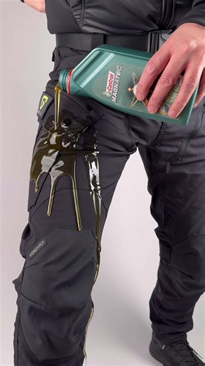 𝐈𝐍𝐃𝐄𝐒𝐓𝐑𝐔𝐂𝐓𝐈𝐁𝐋𝐄? 💣 𝐖𝐚𝐭𝐜𝐡 𝐭𝐢𝐥𝐥 𝐭𝐡𝐞 𝐞𝐧𝐝! 🇷🇸 Proudly made in Serbia: European quality without compromise. 🧵 Ripstop NYCO with Elastane: Superior resistance to wear and tear with added flexibility for maximum comfort and mobility. 💧🛢️ Water & Oil Repellent: Advanced surface treatment that repels water, oils, and dirt, keeping the fabric clean, dry. 🛡️ Ballistic Cordura Reinforcements: Engineered for extreme conditions and heavy use. 🧗🏻‍♂️ Schoeller® Stretch Panel