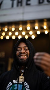 🫱🏼‍🫲🏾👨🏽‍🍳🔥🤌🏽 … #streetphotography #philly #philadelphia #streetphotographer #phillyphotographer #southstreetphilly | South Street Sam