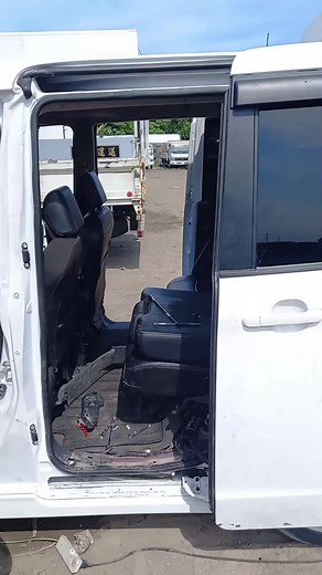 7.7K views · 42 reactions | Auto sliding Door Pallette #durktv | Durk TV | Facebook