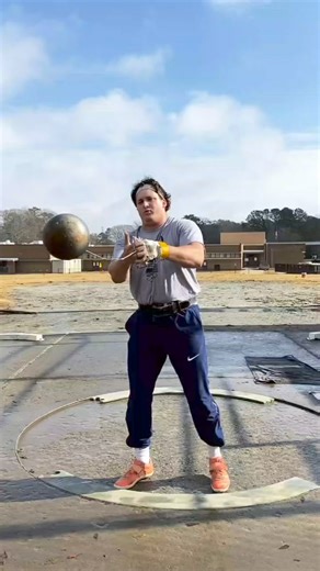 Daniel Haugh Training throw #worldathletics #trackandfield #gymlife #usa #hammerthrow #training | Throwers Squad Global