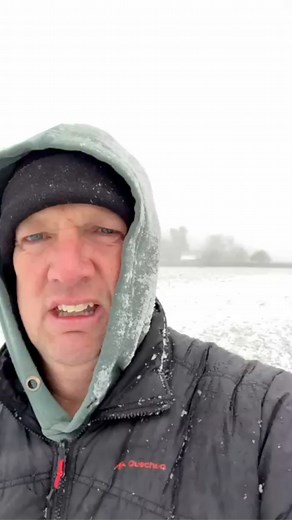 Berkshire has had it's first flurry of snow this morning ❄️ | BBC Berkshire