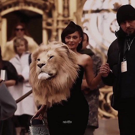 Kylie Jenner Runway Walk Compilation | Model Walk Edits