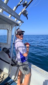 64K views · 1.5K reactions | A great size snapper after having a break from the reef fishing for a while. towards the end of the video I show how I bait up the OM Flasher Rigs and Tackle GLOW FRESKS and how I fish them. Lowrance Rapala Storm Fishing Australia Jetty Boating Yamaha Outboards Australia 13 Fishing Australia Costa Australia | Didio’s country 2 coast fishing | Facebook