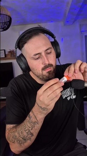 ASMR AVEC UN BOUCHON DE COLLE #asmr #asmrsounds #asmrvideo