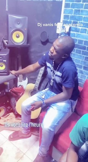 Séance studio avec dj anaconda 512 le haut niveau pour le morceau “ils vont lire l’heure “#anaconda #viralvideo #cotedivoire🇨🇮 #cotedivoire🇨🇮225