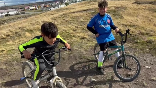 Videos de 𝚟𝚒𝚎𝚜𝚘𝚡 (@vicente.bitsch) con “sonido original - IannexXd”