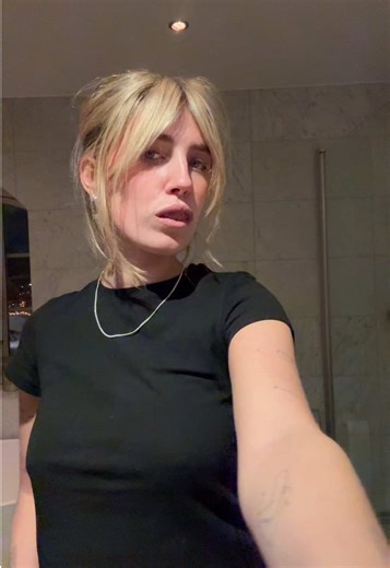 Glömmer typ att jag har tatueringar nu på vintern vill ha kortärmat meeeeer