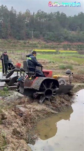 Mechanized paddy field harrowing technology