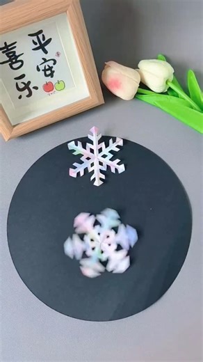 paper crafts creator on Instagram: "Step by Step: Paper Snowflake Origami #papersnowflake #origamicraft #diy #fblifestyle"