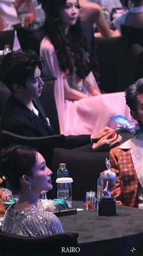 Yuan 😂👀, akhirnya yang nyapa Qin lagi kaya pas di GQ 😂 #Fatedhearts #LiQin #李沁 #ChenZheYuan #陈哲远