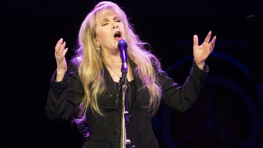 Famous musicians with Arizona ties, from Linda Ronstadt to Joe Jonas