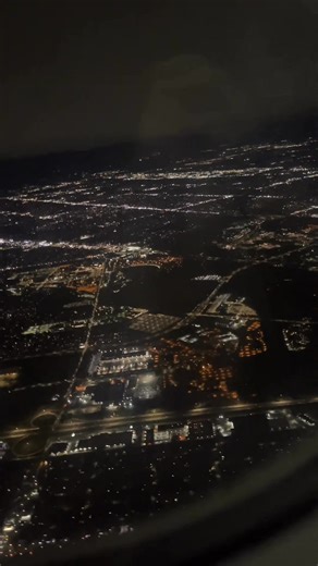 32.000 thousand feet over Washington DC What a sight to see . Pilot flew around it twice | Timothy Marvin Douglas