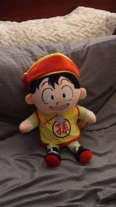 ¡Sorprende a tu mejor amigo el súper saiyajin! ☀️ Despierta con energía todos los días con este peluche de Gohan. No hay mejor motivación que verlo cada mañana para salir a romperla como un verdadero guerrero. ✨ Y si quieres un saludo personalizado con la voz de Goku, grabado por Laura Torres, solicítalo aquí 👉 Saludofamoso.cl 🔥 Haz tuyo este peluche ahora! Personalízalo en nuestra web de teddiesandgifts.com #peluchespersonalizados #regalospersonalizados #peluchespararegalar #teddiesandgifts #