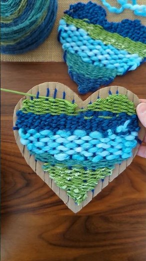 cardboard loom weaving Earth Day heart 🌎 #easycraft #kidcrafts #cardboardcraft