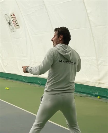 99K views · 1K reactions | The characteristics of a centrifugal force in simple words. How to fight against it when hitting on the run? | Patrick Mouratoglou | Facebook