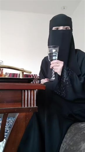 miss queen Amira (@missqueenamira)’s videos with original sound - miss queen Amira