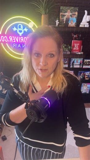 Jumping on Facebook Live to break down the televised family plea from Savannah Guthrie and her sister Annie Cameron as they spoke directly to the abductors of their 80 year old mom, Nancy Guthrie. Some of you messaged me saying Annie looked suspicious, so let’s slow that down and look at it through a behavioral science and brain lens instead of gut reaction. We’ll talk about what deceptive body language actually looks like in real missing spouse cases where partners were later proven involved, h