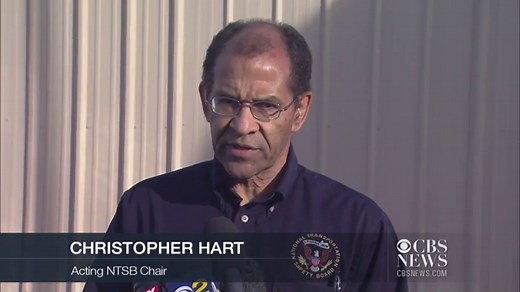 Federal investigators examine Virgin Galactic crash site