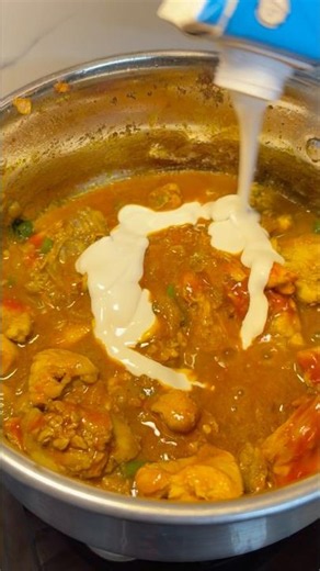 Day 1 / 100k Subscribers | Chicken Handi Recipe😋😍#chickenhandi #chickenhandirecipe #shorts